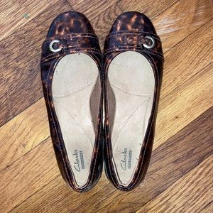 Clarks flats